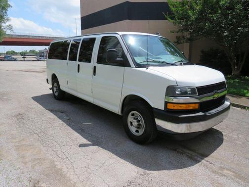 2018 Chevrolet Express 3500 LT