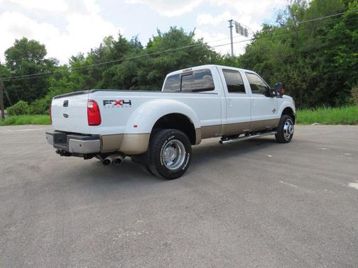 2011 Ford F-350 Lariat