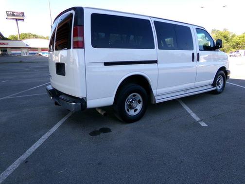 2011 Chevrolet Express 3500 LT