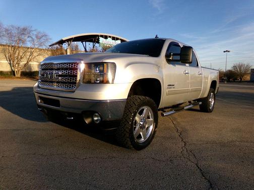 2011 GMC Sierra 2500 SLT