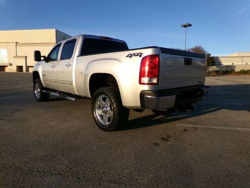 2011 GMC Sierra 2500 SLT