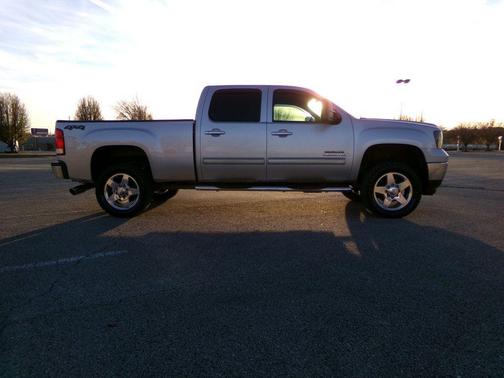 2011 GMC Sierra 2500 SLT
