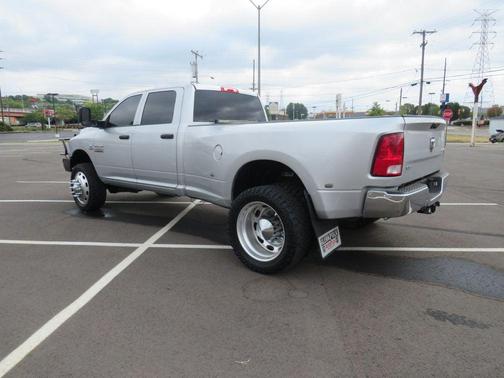 2018 RAM 3500 Tradesman Crew Cab 4x4 8' Box