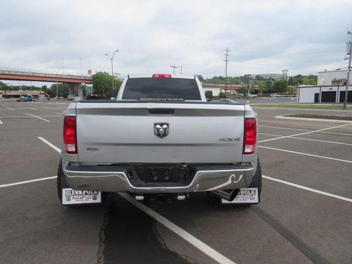 2018 RAM 3500 Tradesman Crew Cab 4x4 8' Box