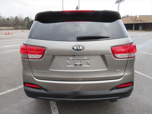 2018 Kia Sorento LX