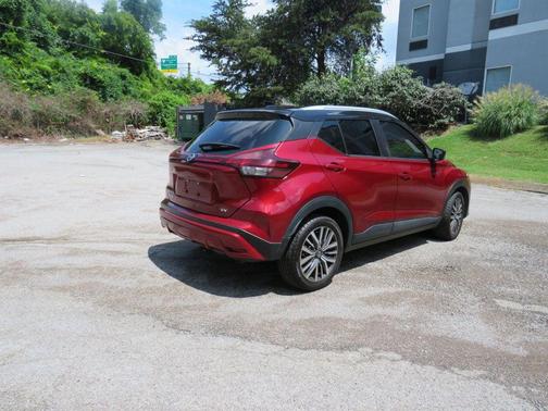 2021 Nissan Kicks SV