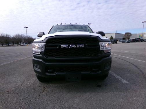 2019 RAM 3500 Tradesman Regular Cab 4x4 8' Box