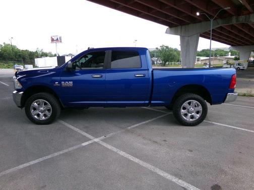 Blue Streak Pearlcoat 2016 RAM 3500 SLT