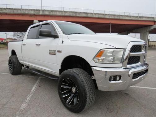 2017 RAM 2500 SLT Crew Cab 4x4 6'4' Box