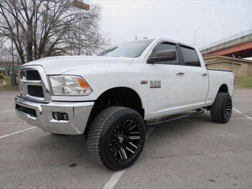 2017 RAM 2500 SLT Crew Cab 4x4 6'4' Box
