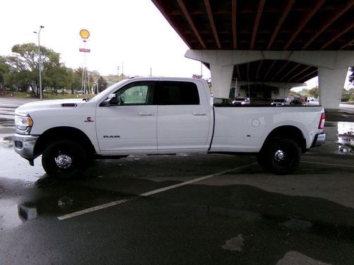 2020 RAM 3500 Big Horn Crew Cab 4x4 8' Box