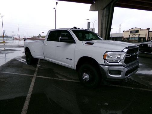 2020 RAM 3500 Big Horn Crew Cab 4x4 8' Box