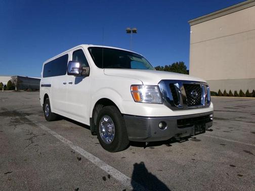 2016 Nissan NV Passenger NV3500 HD SL V8
