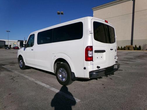 2016 Nissan NV Passenger NV3500 HD SL V8