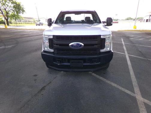 Oxford White 2017 Ford F-350 XL