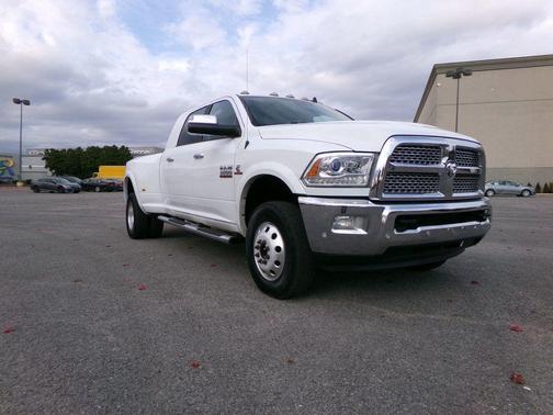 2017 RAM 3500 Laramie