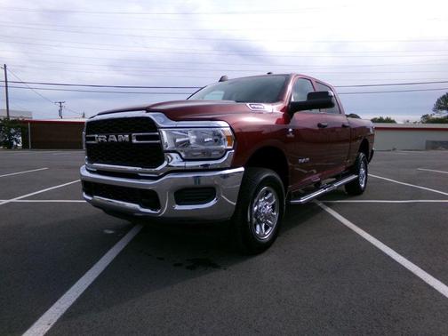 2020 RAM 2500 Tradesman Crew Cab 4X4 6'4' Box