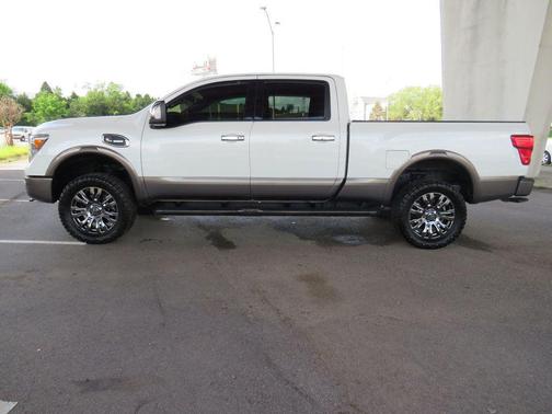 2018 Nissan Titan XD Platinum Reserve