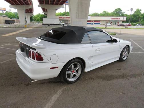 1997 Ford Mustang GT