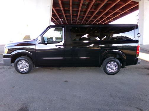 2016 Nissan NV Passenger NV3500 HD S V8