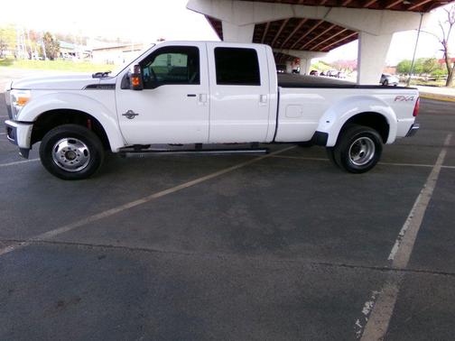 2012 Ford F-450 Lariat