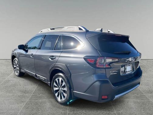 2023 Subaru Outback Touring