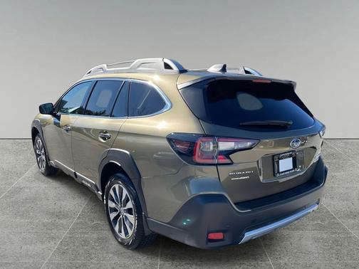 2025 Subaru Outback Touring