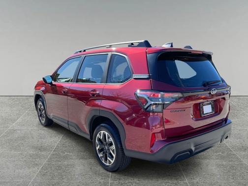 2025 Subaru Forester Base