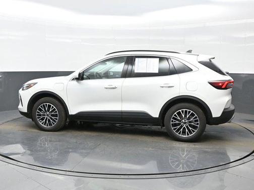 2025 Ford Escape PHEV SE