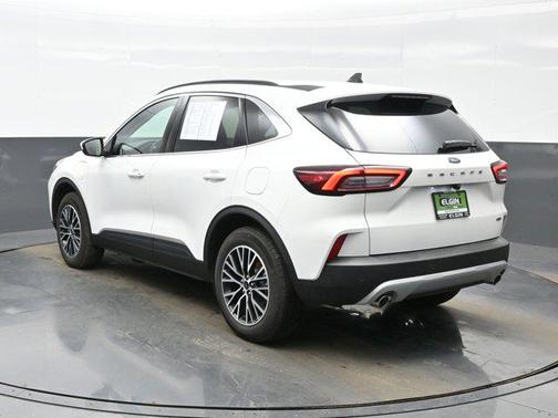 2025 Ford Escape PHEV SE