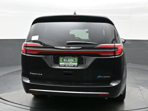 2025 Chrysler Pacifica Hybrid Select
