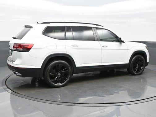 2023 Volkswagen Atlas 2.0T SE w/Technology 4MOTION