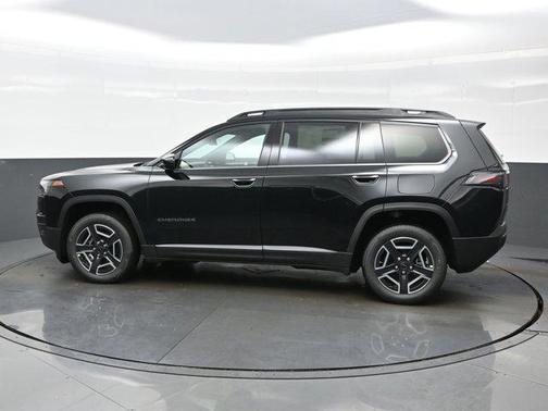 2026 Jeep Cherokee Laredo 4x4