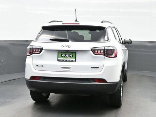 2023 Jeep Compass Latitude Lux