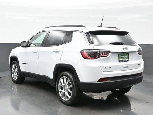 2023 Jeep Compass Latitude Lux