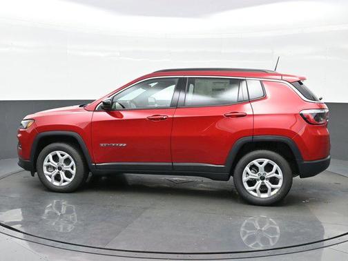 2025 Jeep Compass Latitude