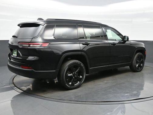 2022 Jeep Grand Cherokee L Altitude