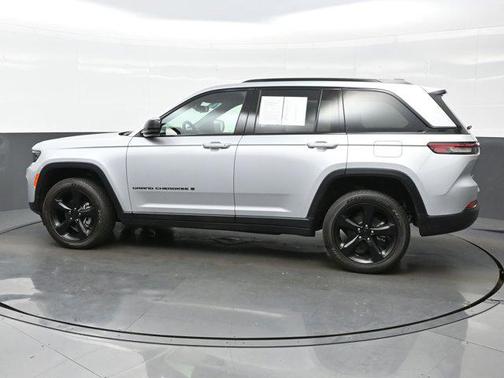 2024 Jeep Grand Cherokee Altitude