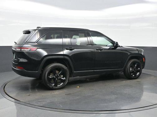 2024 Jeep Grand Cherokee Altitude