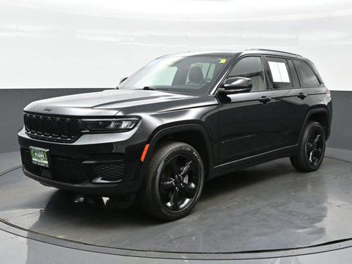 2023 Jeep Grand Cherokee Altitude