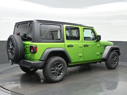 2025 Jeep Wrangler