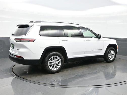 2022 Jeep Grand Cherokee L Laredo