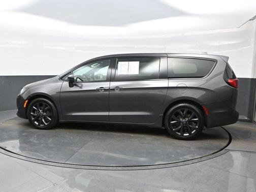 2019 Chrysler Pacifica Touring Plus