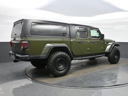 2021 Jeep Gladiator Willys 4x4