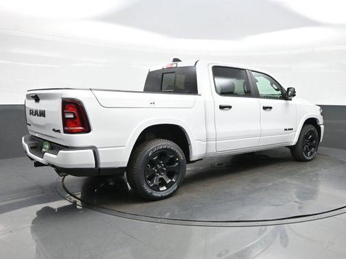 Bright White Clearcoat 2026 RAM 1500 Big Horn/Lone Star
