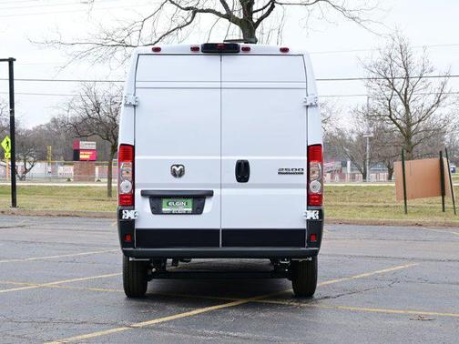 2025 RAM ProMaster 2500 Tradesman