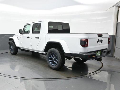 Bright White Clearcoat 2026 Jeep Gladiator 85th Anniversary Edition