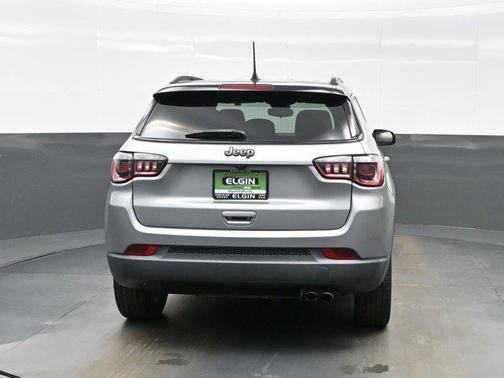 Billet Silver Metallic Clearcoat 2022 Jeep Compass Latitude