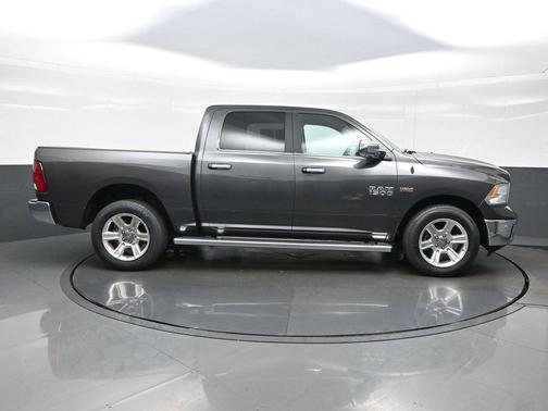 Granite Crystal Metallic Clearcoat 2017 RAM 1500 Lone Star