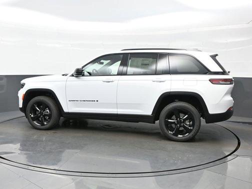 2025 Jeep Grand Cherokee Altitude